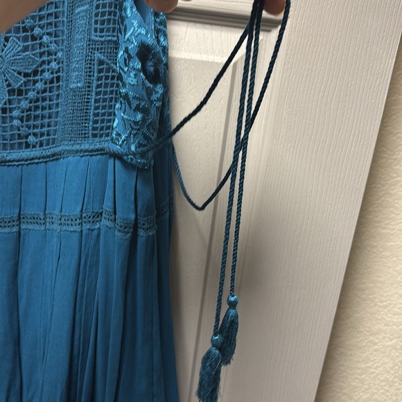 NWOT FREE PEOPLE - Teal/peacock Blue Crochet Halter Dress, eyelet, mini dress - Picture 9 of 11